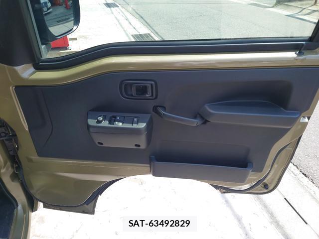 Daihatsu HIJET TRUCK 2022-05 8361726-12