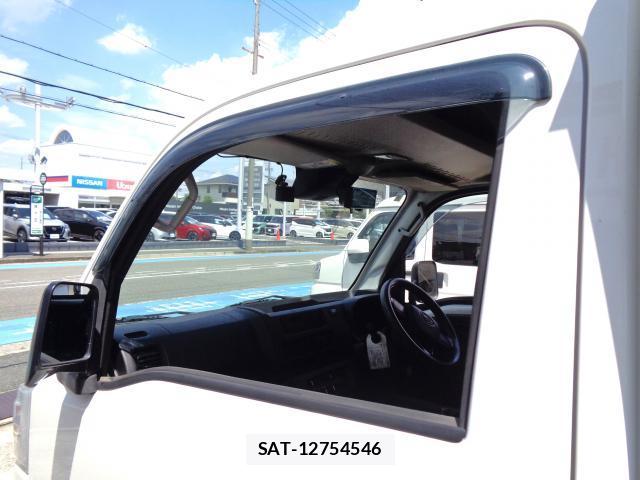 Daihatsu HIJET TRUCK 2022-07 8363117-18
