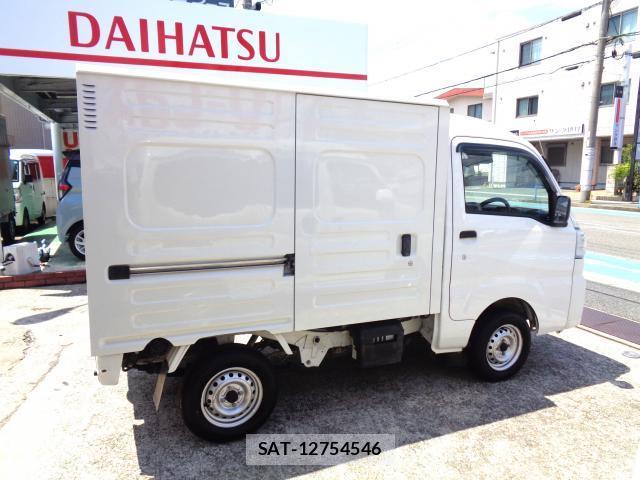Daihatsu HIJET TRUCK 2022-07 8363117-3