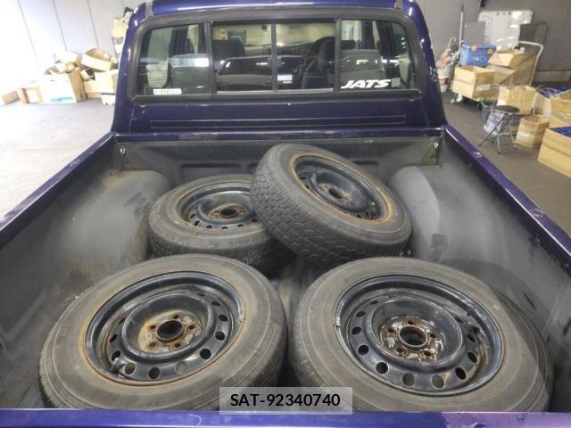 Toyota HILUX 2000-09 8360718-3