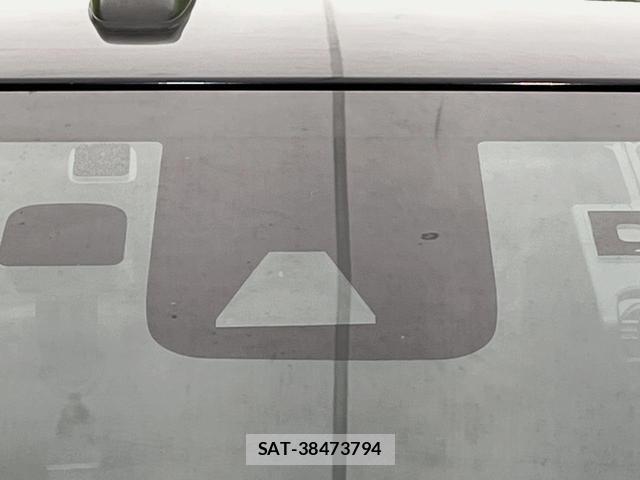Toyota HILUX 2021-05 8360534-5