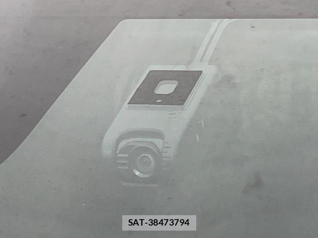 Toyota HILUX 2021-05 8360534-6