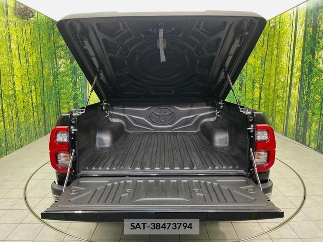 Toyota HILUX 2021-05 8360534-9