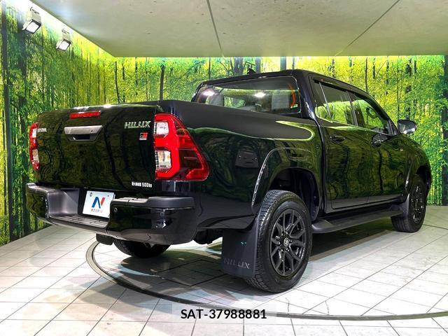 Toyota HILUX 2023-03 8360999-15