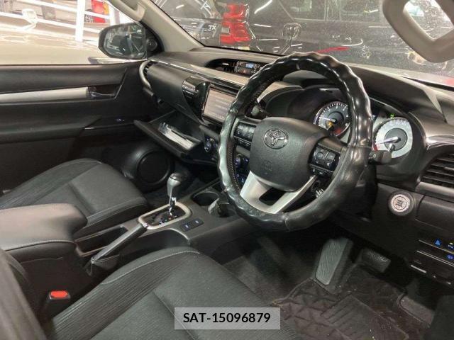 Toyota HILUX 2023-07 8362168-3