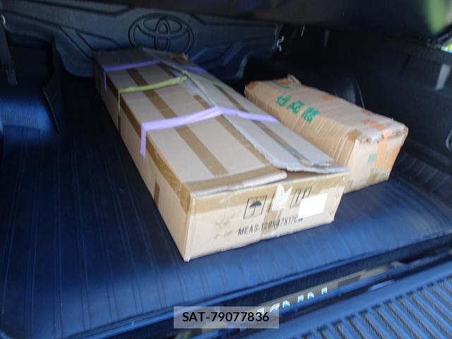 Toyota HILUX 2024-07 8362502-16