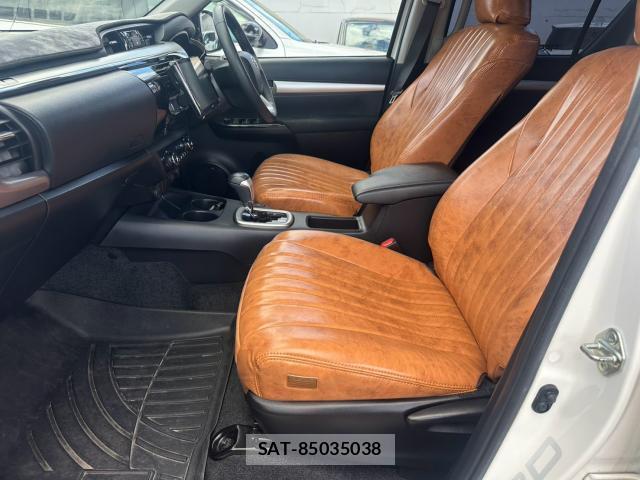 Toyota HILUX 2020-09 8363372-10
