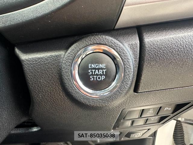 Toyota HILUX 2020-09 8363372-16