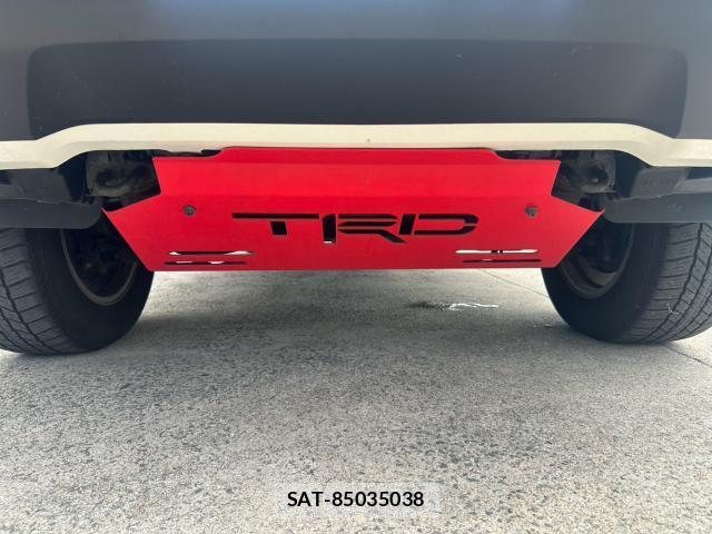 Toyota HILUX 2020-09 8363372-17