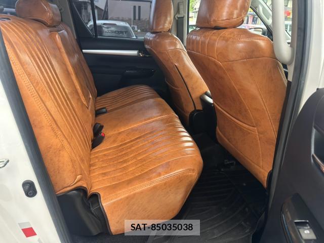Toyota HILUX 2020-09 8363372-8