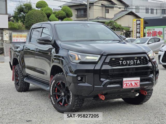 Toyota HILUX 2022-08 8363516-10