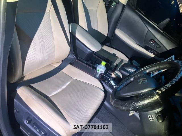 Lexus HS 2009-11 8361745-12