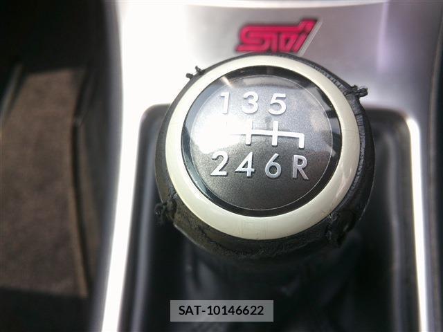 Subaru IMPREZA WRX 2011-06 8361448-11