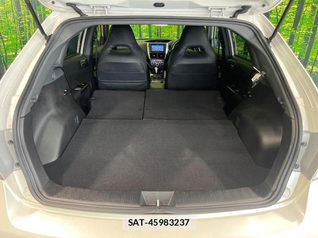 Subaru IMPREZA 2011-12 8363064-9