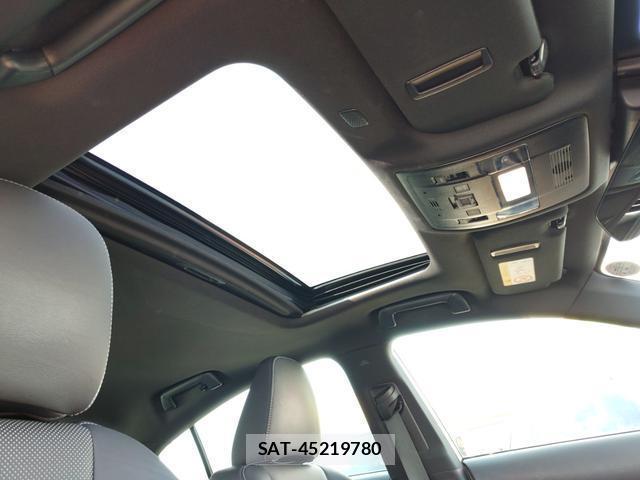 Lexus IS 2020-12 8360582-5