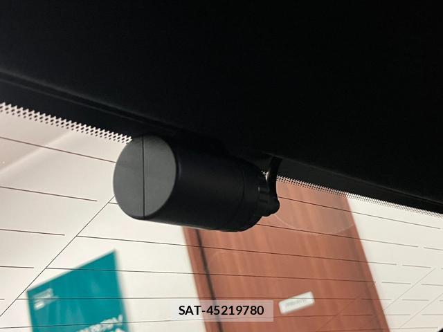 Lexus IS 2020-12 8360582-8