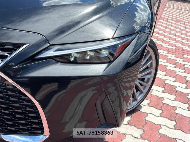 Lexus IS 2021-05 8361572-11
