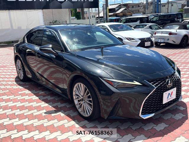 Lexus IS 2021-05 8361572-15