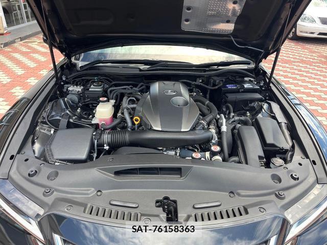 Lexus IS 2021-05 8361572-17