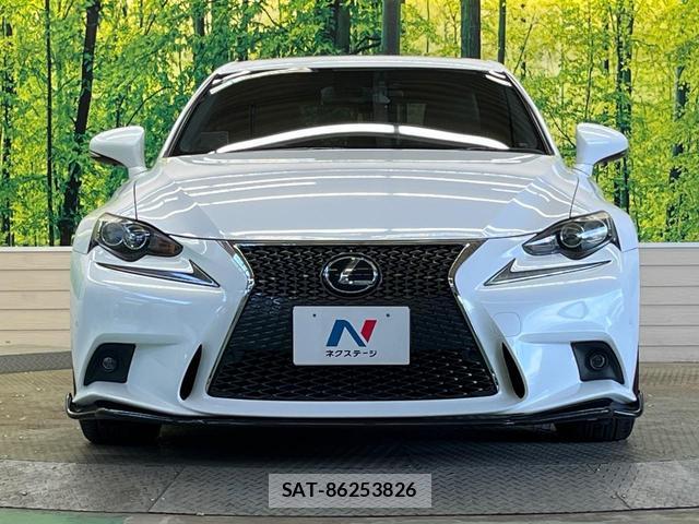 Lexus IS 2013-07 8362811-13