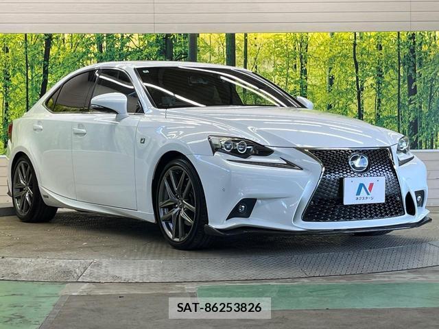 Lexus IS 2013-07 8362811-15