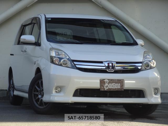 Toyota ISIS 2012-07 8362642-3