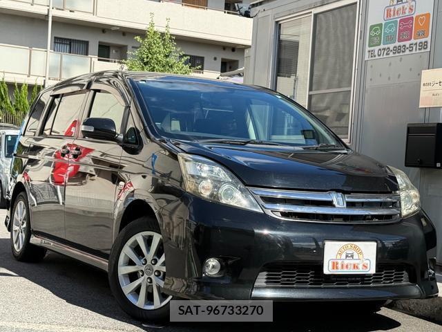 Toyota ISIS 2009-07 8363841-2