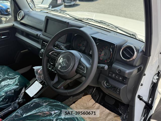 Suzuki JIMNY 2026-03 8360801-12