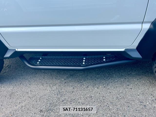 Suzuki JIMNY SIERRA 2022-03 8361080-10