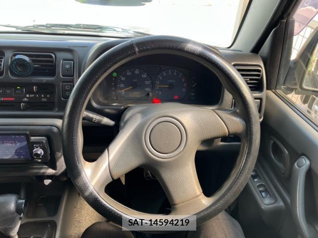 Suzuki JIMNY 1999-01 8361872-9