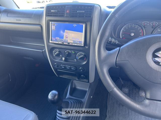 Suzuki JIMNY 2010-02 8363483-11