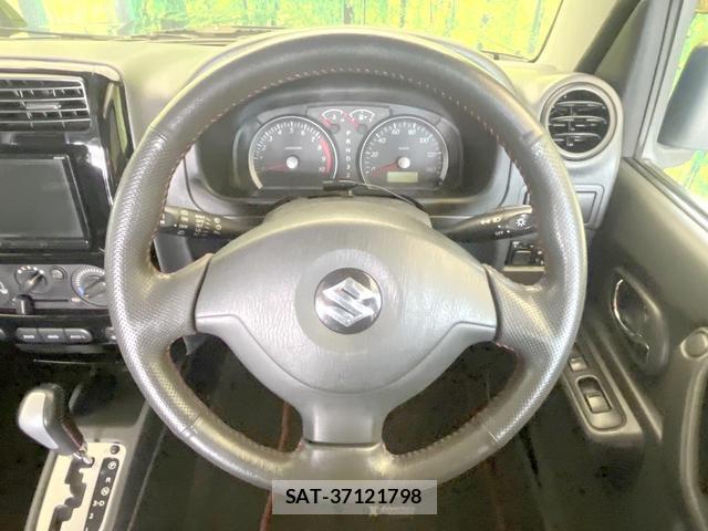 Suzuki JIMNY 2014-02 8363560-10