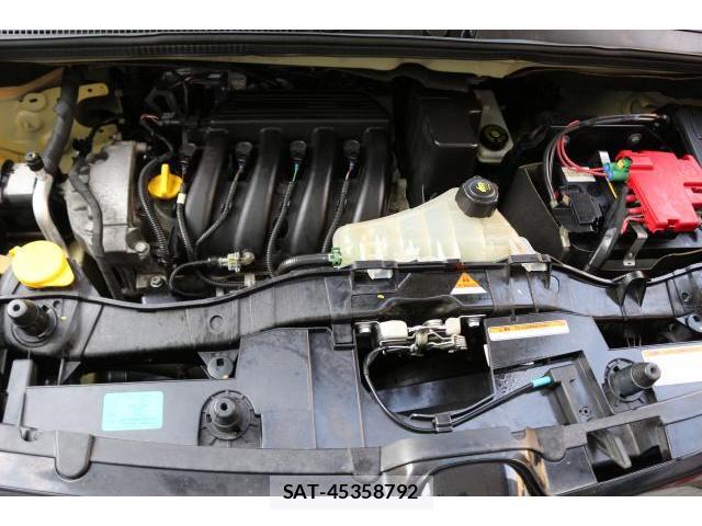 Renault KANGOO 2014-06 8360956-7