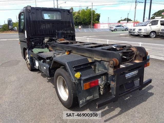 UD Trucks KAZET 2019-10 8363293-1
