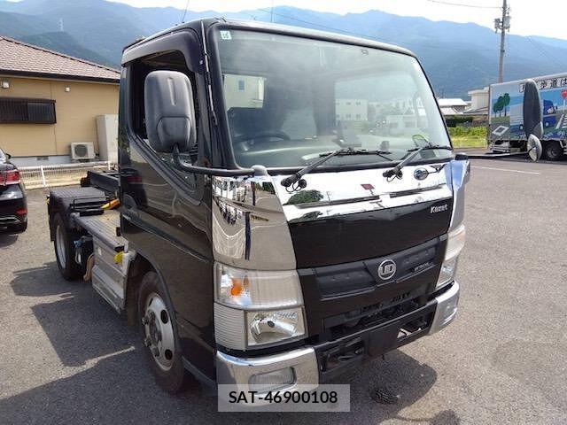 UD Trucks KAZET 2019-10 8363293-3