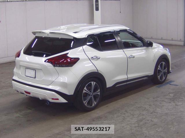 Nissan KICKS 2020-10 8360759-4