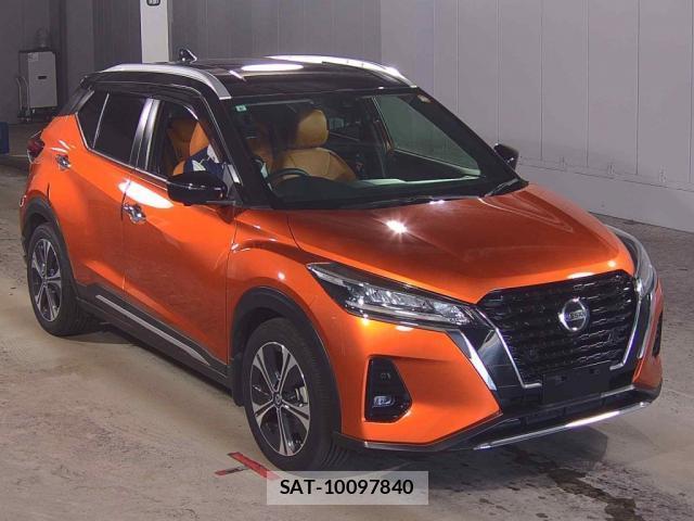 Nissan KICKS 2021-08 8361383-0