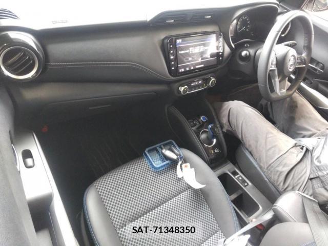 Nissan KICKS 2020-12 8362108-2