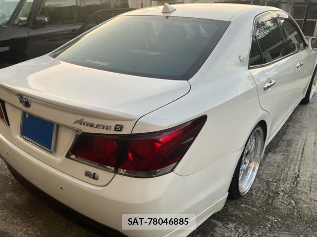 Toyota KLUGER HYBRID 2014-10 8361704-2