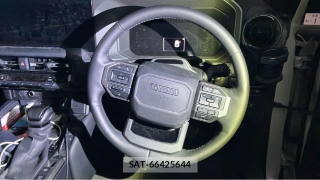 Toyota Land Cruiser 250 2025-03 8362255-16