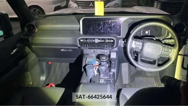 Toyota Land Cruiser 250 2025-03 8362255-2