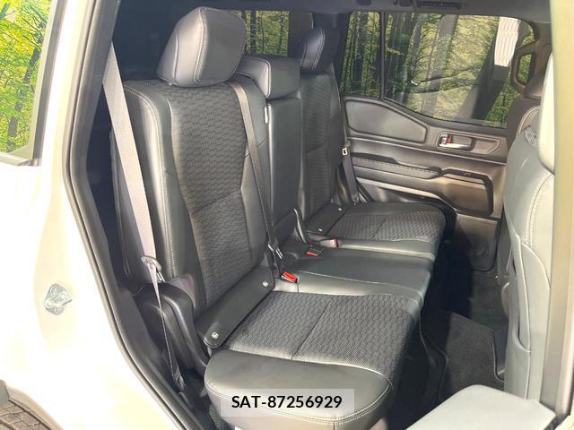 Toyota Land Cruiser 250 2024-10 8362978-10