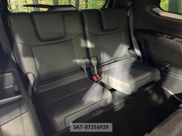 Toyota Land Cruiser 250 2024-10 8362978-11