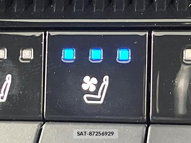 Toyota Land Cruiser 250 2024-10 8362978-6
