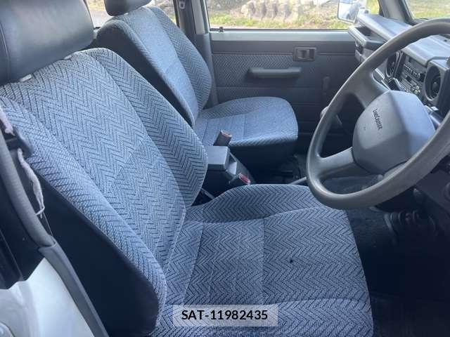 Toyota Land Cruiser 70 1997-05 8360798-3