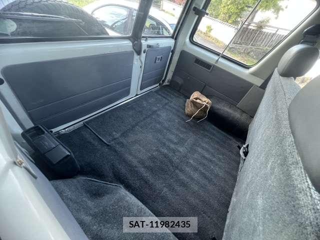 Toyota Land Cruiser 70 1997-05 8360798-6