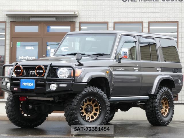 Toyota Land Cruiser 70 2014-12 8361021-1