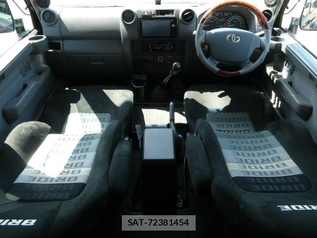 Toyota Land Cruiser 70 2014-12 8361021-17