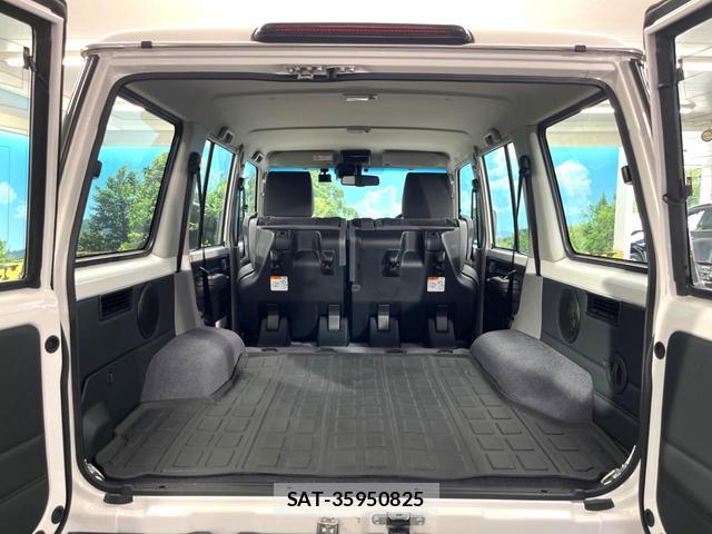 Toyota Land Cruiser 70 2024-10 8362789-9