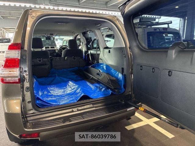 Toyota LAND CRUISER PRADO 2016-10 8362165-4